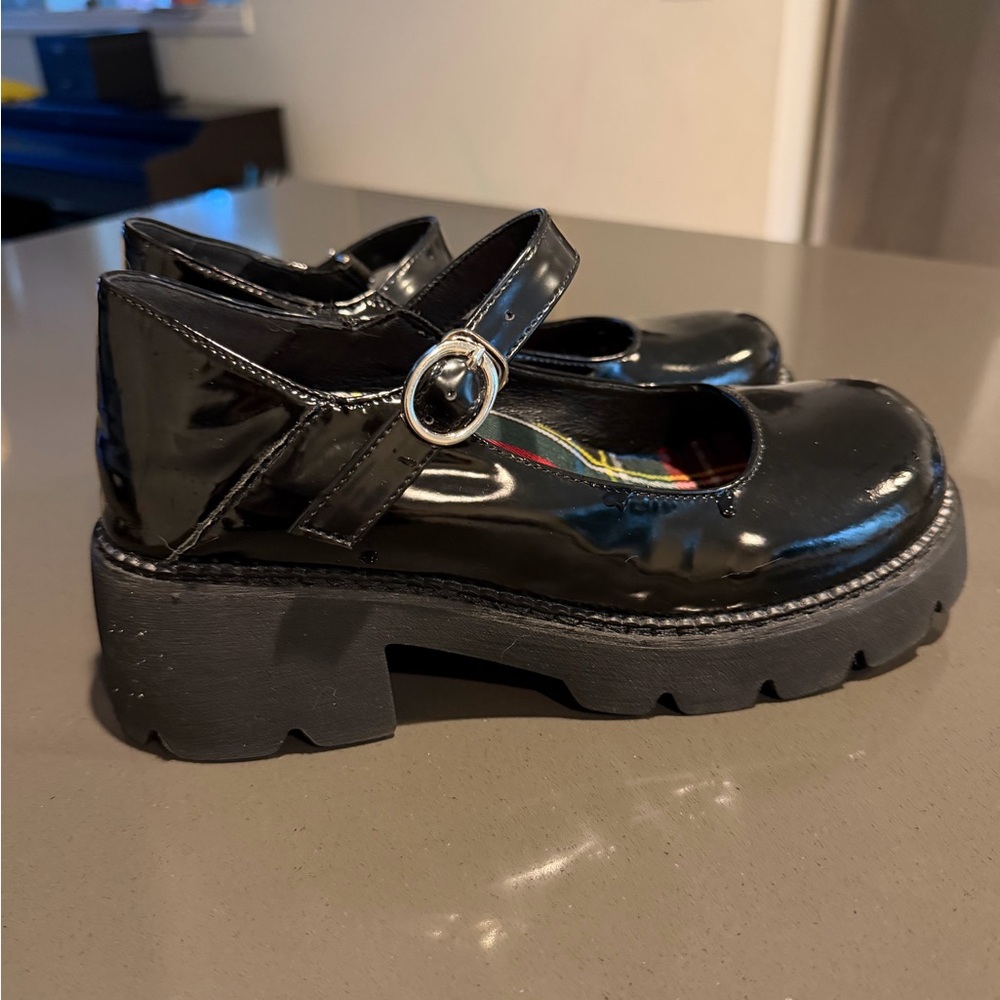 Choolvi Black Patent Leather Mary Jane Shoes